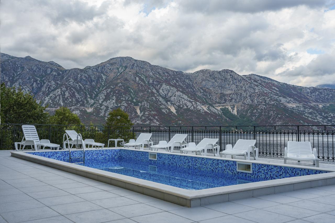 Villa Kosta Donji Morinj Exteriér fotografie