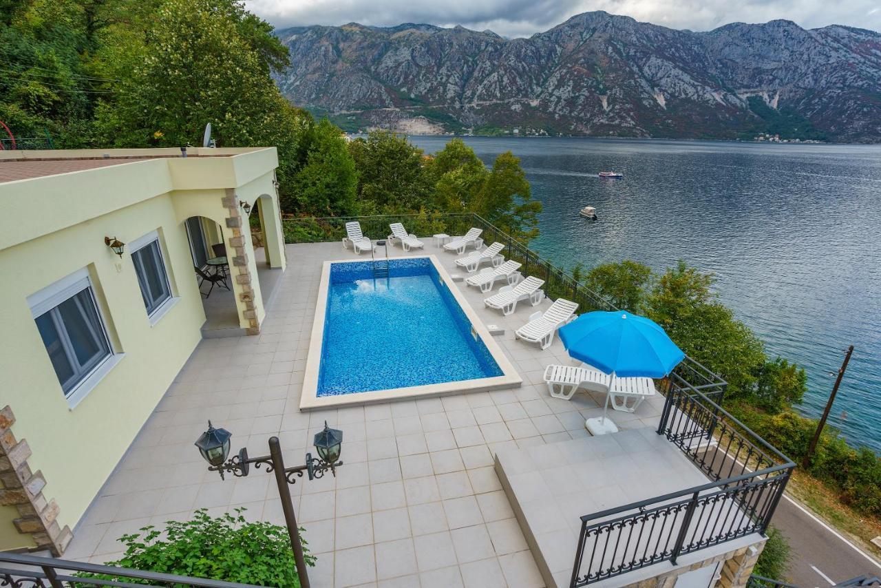 Villa Kosta Donji Morinj Exteriér fotografie